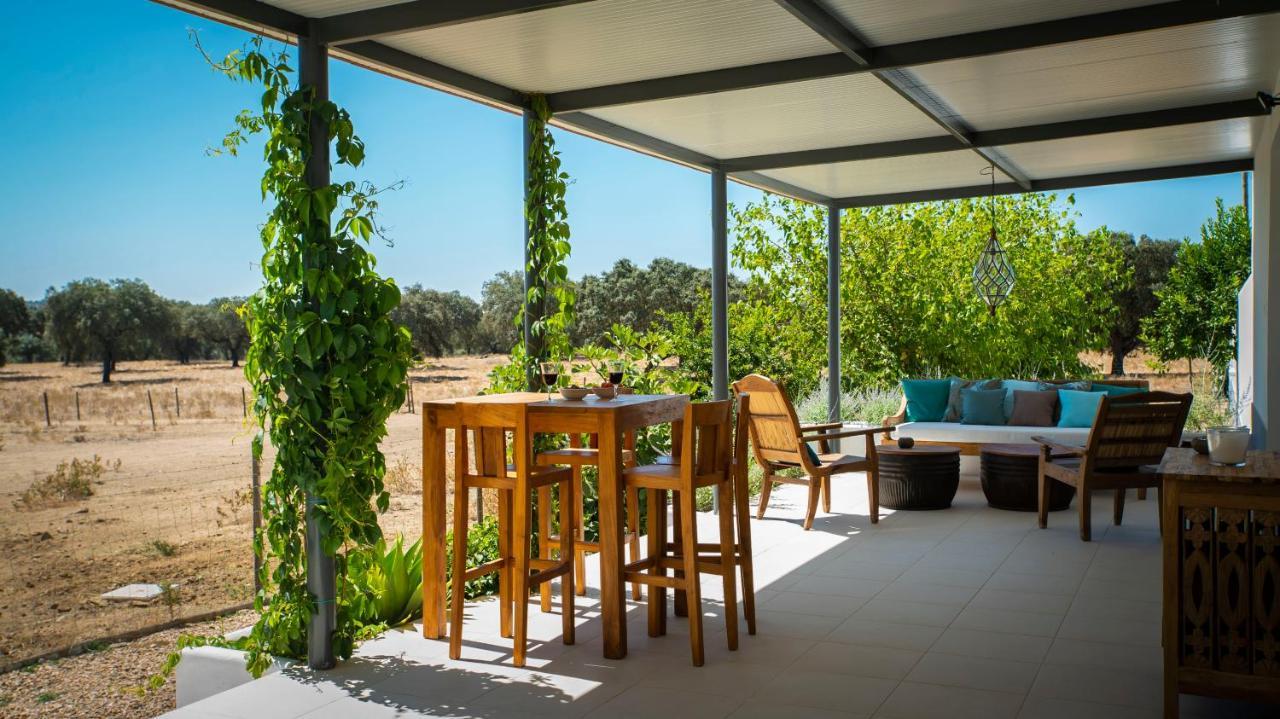 Herdade Dos Alfanges "The Barn" Viana do Alentejo Bagian luar foto